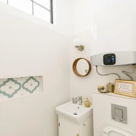 Апартаменты Boho Dreams In Our Charming One Bedroom София
